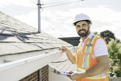 Safety measures on roofing site